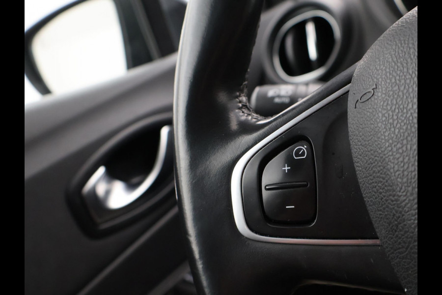 Renault Captur 0.9 TCe INTENS + CAMERA / TREKHAAK / NAVIGATIE / DAB / LED