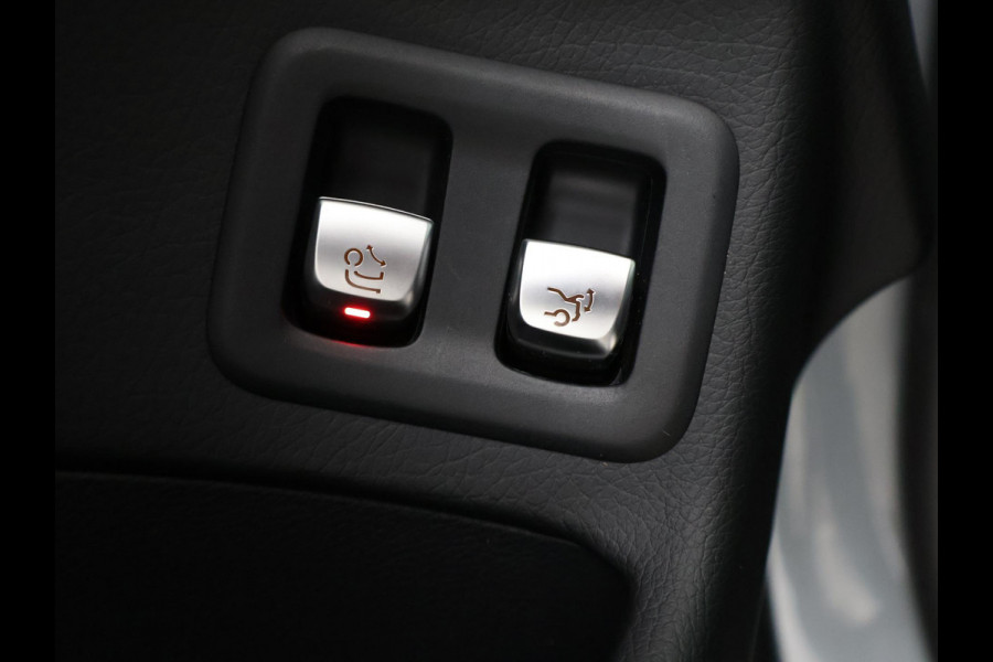 Mercedes-Benz GLC 350e PLUG-IN HYBRID 320 PK 4MATIC AMG SPORT + WEGKL. TREKHAAK / PANORAMA / LEDER / CAMERA