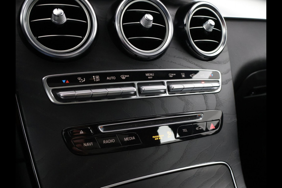 Mercedes-Benz GLC 350e PLUG-IN HYBRID 320 PK 4MATIC AMG SPORT + WEGKL. TREKHAAK / PANORAMA / LEDER / CAMERA
