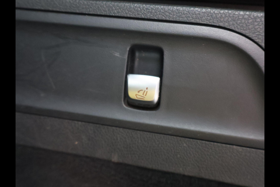 Mercedes-Benz GLC 350e PLUG-IN HYBRID 320 PK 4MATIC AMG SPORT + WEGKL. TREKHAAK / PANORAMA / LEDER / CAMERA