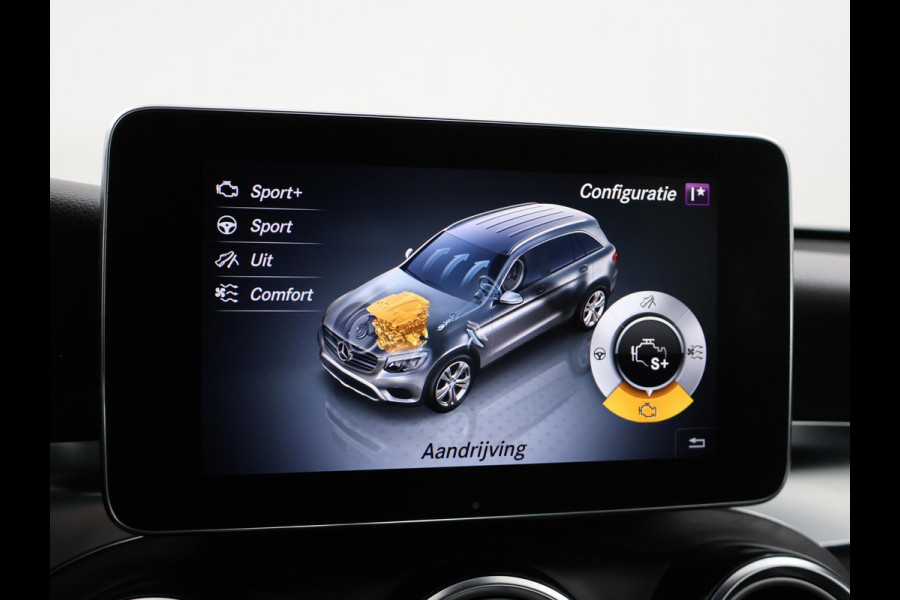 Mercedes-Benz GLC 350e PLUG-IN HYBRID 320 PK 4MATIC AMG SPORT + WEGKL. TREKHAAK / PANORAMA / LEDER / CAMERA