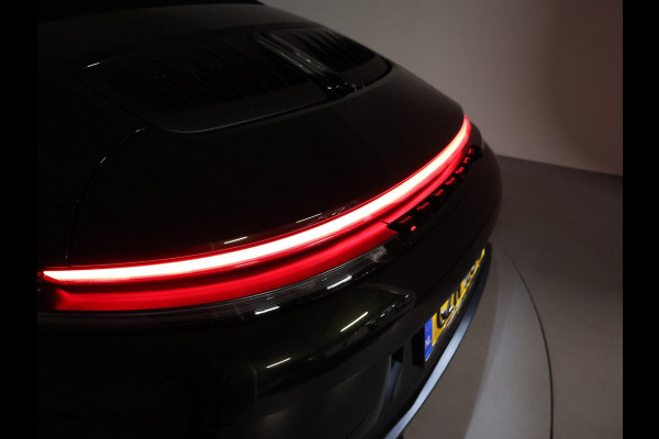 Porsche 911 Cabrio 3.0 CARRERA EXCLUSIVE MANUFAKTUR DARK OLIVE + CLUBLEDER EXCLUSIEF TRUFFEL BRUIN