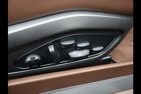 Porsche 911 Cabrio 3.0 CARRERA EXCLUSIVE MANUFAKTUR DARK OLIVE + CLUBLEDER EXCLUSIEF TRUFFEL BRUIN