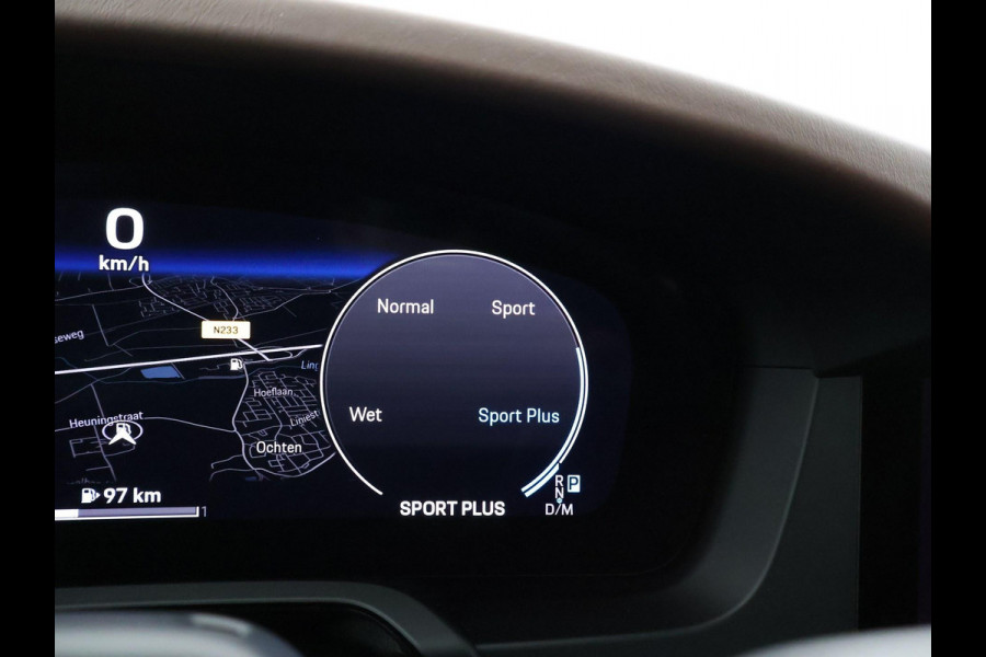 Porsche 911 Cabrio 3.0 CARRERA EXCLUSIVE MANUFAKTUR DARK OLIVE + CLUBLEDER EXCLUSIEF TRUFFEL BRUIN