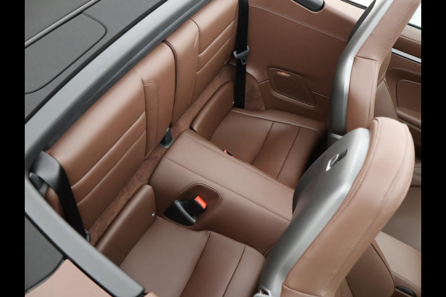 Porsche 911 Cabrio 3.0 CARRERA EXCLUSIVE MANUFAKTUR DARK OLIVE + CLUBLEDER EXCLUSIEF TRUFFEL BRUIN