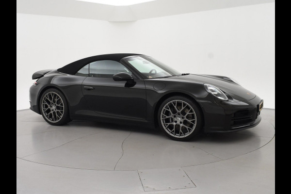 Porsche 911 Cabrio 3.0 CARRERA EXCLUSIVE MANUFAKTUR DARK OLIVE + CLUBLEDER EXCLUSIEF TRUFFEL BRUIN