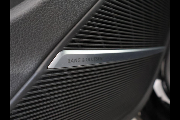 Audi Q8 50 TDI 286 PK QUATTRO PRO LINE S + 22 INCH | B&O | SOFT CLOSE | ELEK. TREKHAAK | STANDKACHEL