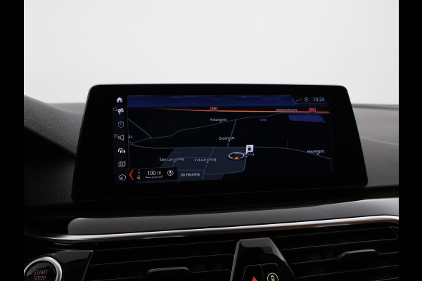 BMW 5 Serie Touring 530i H.E. SPORT-LINE 252 PK AUT8. + LEDER EXCLUSIVE / ADAPTIVE CRUISE / CARPLAY