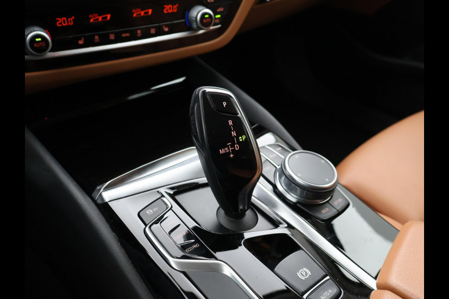 BMW 5 Serie Touring 530i H.E. SPORT-LINE 252 PK AUT8. + LEDER EXCLUSIVE / ADAPTIVE CRUISE / CARPLAY