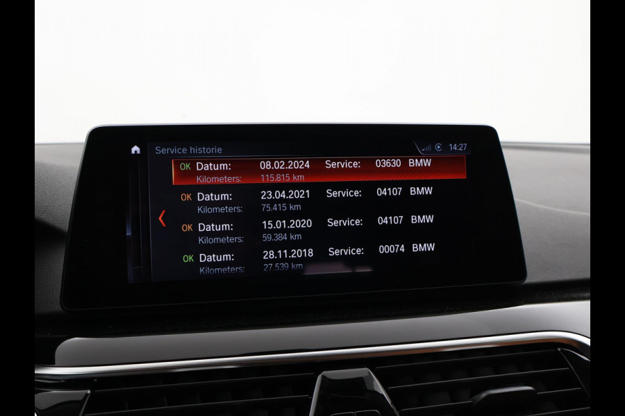 BMW 5 Serie Touring 530i H.E. SPORT-LINE 252 PK AUT8. + LEDER EXCLUSIVE / ADAPTIVE CRUISE / CARPLAY