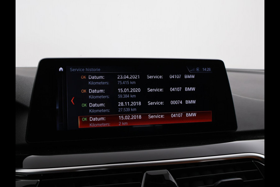 BMW 5 Serie Touring 530i H.E. SPORT-LINE 252 PK AUT8. + LEDER EXCLUSIVE / ADAPTIVE CRUISE / CARPLAY