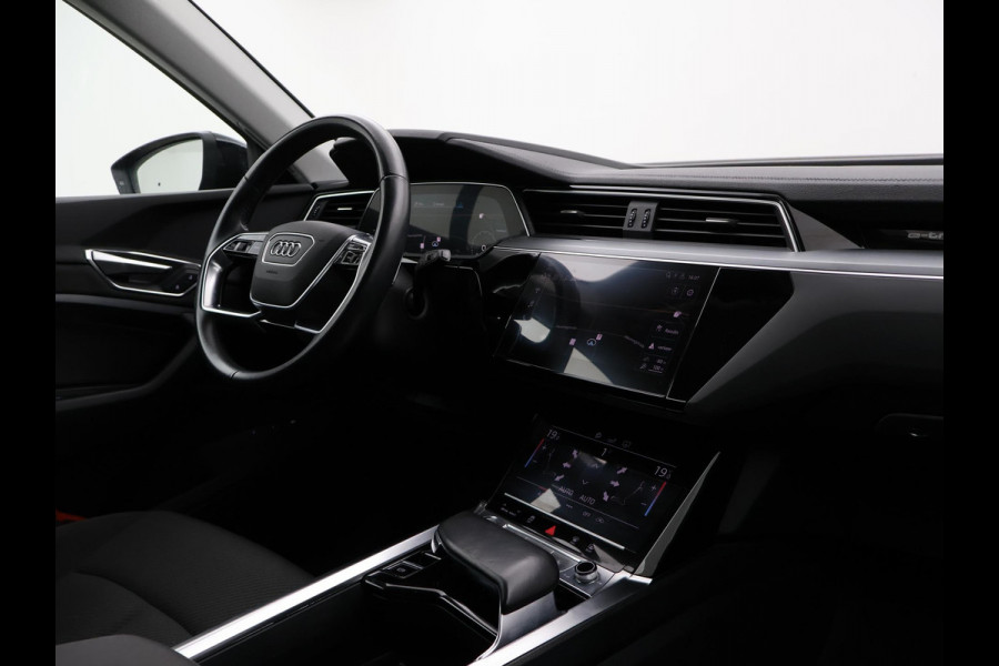 Audi e-tron 50 QUATTRO LAUCH EDITION ALL BLACK PACK + TREKHAAK | LUCHTVERING | CAMERA