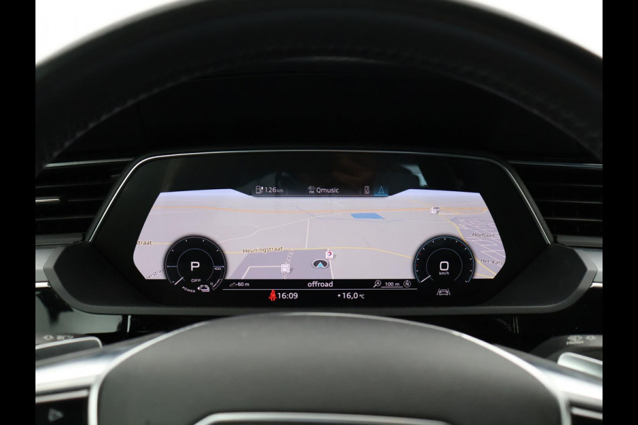 Audi e-tron 50 QUATTRO LAUCH EDITION ALL BLACK PACK + TREKHAAK | LUCHTVERING | CAMERA