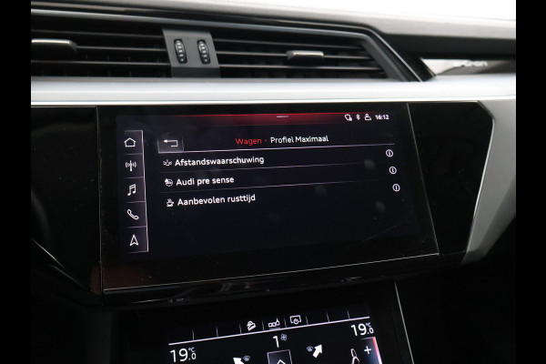 Audi e-tron 50 QUATTRO LAUCH EDITION ALL BLACK PACK + TREKHAAK | LUCHTVERING | CAMERA