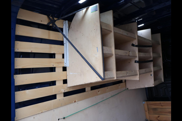 Volkswagen Crafter 30 2.0 TDI L3H3 + APPLE CARPLAY / ANDROID AUTO / PDC / CRUISE / DEEP OCEAN