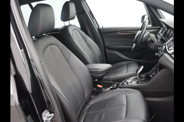 BMW 2 Serie Gran Tourer 218i 7-PERS HIGH EXECUTIVE AUT. + HEAD-UP | LEDER | AFN. TREKHAAK | CAMERA | STOELVERW.
