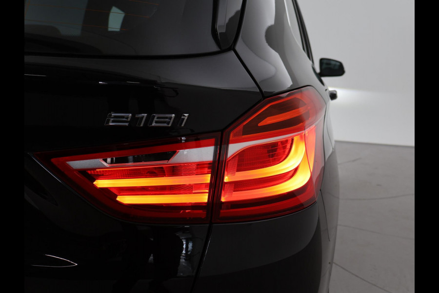 BMW 2 Serie Gran Tourer 218i 7-PERS HIGH EXECUTIVE AUT. + HEAD-UP | LEDER | AFN. TREKHAAK | CAMERA | STOELVERW.