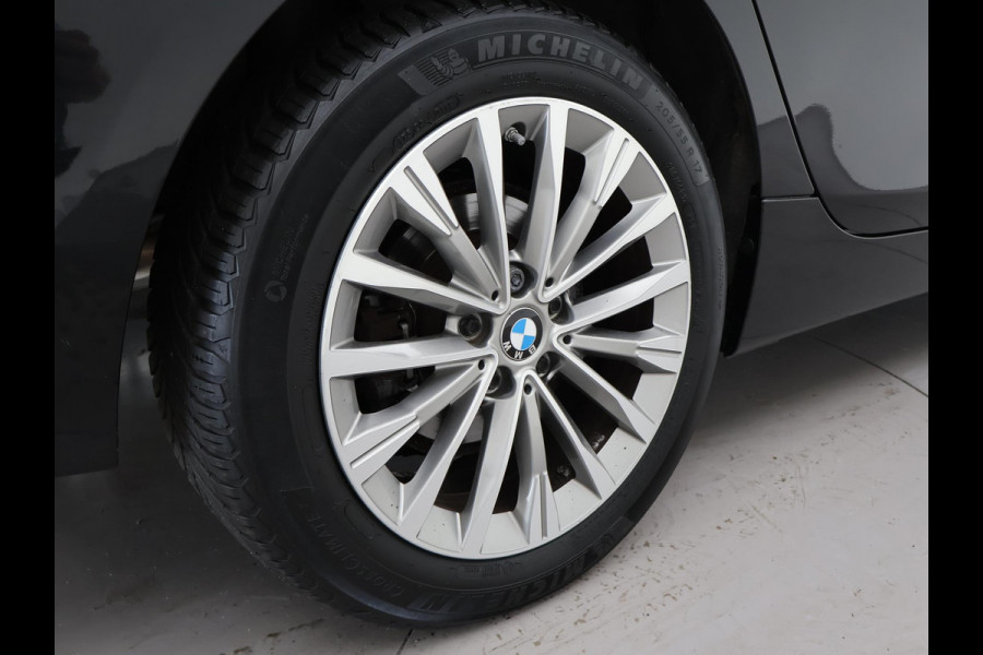BMW 2 Serie Gran Tourer 218i 7-PERS HIGH EXECUTIVE AUT. + HEAD-UP | LEDER | AFN. TREKHAAK | CAMERA | STOELVERW.