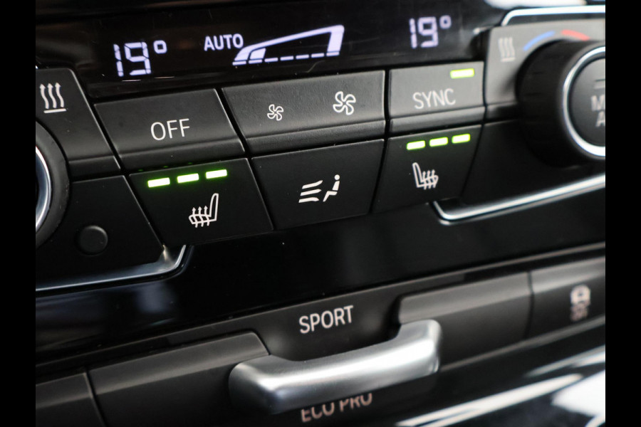 BMW 2 Serie Gran Tourer 218i 7-PERS HIGH EXECUTIVE AUT. + HEAD-UP | LEDER | AFN. TREKHAAK | CAMERA | STOELVERW.