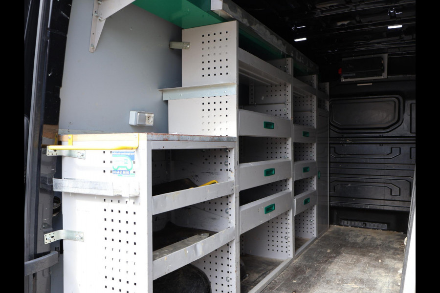 MAN TGE 50 5.180 2.0 180 PK AUT. DUBBEL LUCHT + 3500 KG TH + 230V | WERKPLAATSINRICHTING | CAMERA | NAVIGATIE