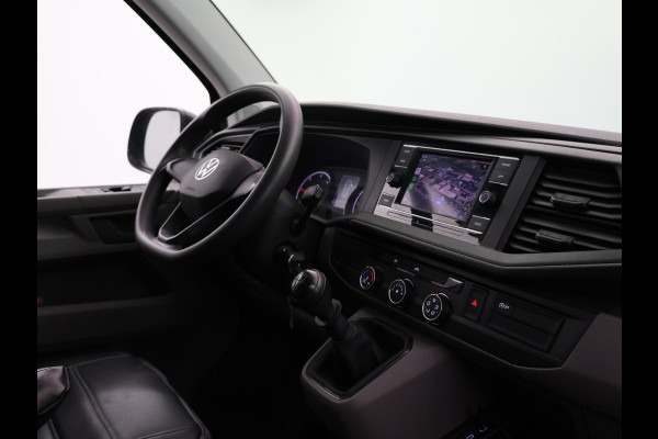 Volkswagen Transporter 2.0 TDI L2H1 + LED | 20 INCH LMV | TREEPLANKEN | APPLE CARPLAY | TREKHAAK