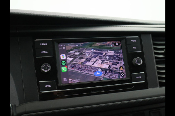 Volkswagen Transporter 2.0 TDI L2H1 + LED | 20 INCH LMV | TREEPLANKEN | APPLE CARPLAY | TREKHAAK