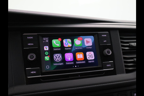 Volkswagen Transporter 2.0 TDI L2H1 + LED | 20 INCH LMV | TREEPLANKEN | APPLE CARPLAY | TREKHAAK