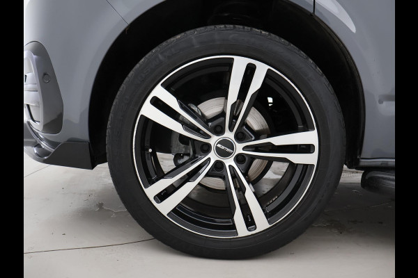 Volkswagen Transporter 2.0 TDI L2H1 + LED | 20 INCH LMV | TREEPLANKEN | APPLE CARPLAY | TREKHAAK