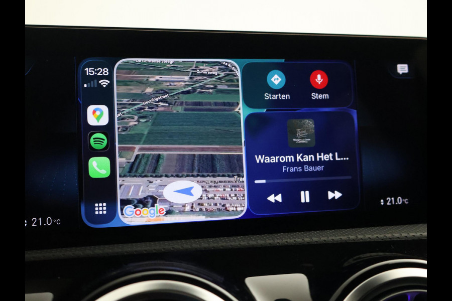 Mercedes-Benz A-Klasse 180 AUT. AMG SPORT + PANORAMA | SFEERVERLICHTING | CAMERA | ADAPTIVE CRUISE | CARPLAY