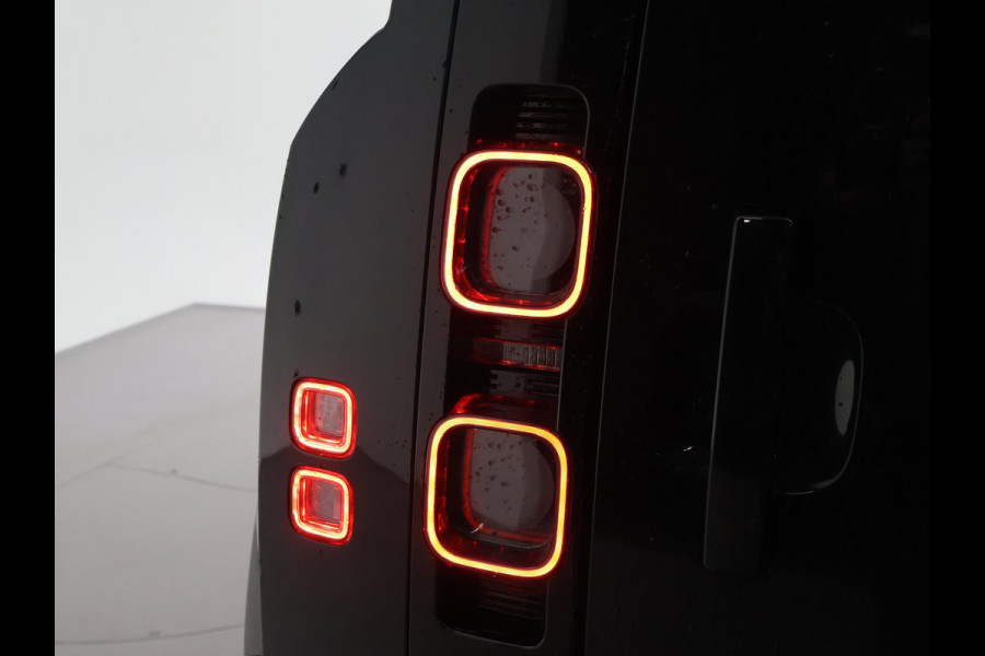 Land Rover Defender 110 P525 5.0 V8 SUPERCHARGED URBAN + MILLTEK UITLAAT | 22 INCH | WEGKL. TREKHAAK