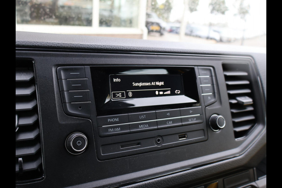 Volkswagen Crafter 2.0 TDI ROLSTOEL AUTO 9-PERS. + 4 ROLSTOELEN *EXCL. BTW* - EURO 6 - LIFT