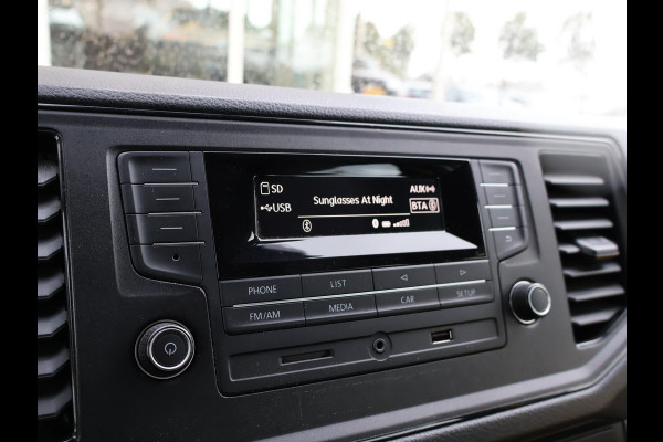 Volkswagen Crafter 2.0 TDI ROLSTOEL AUTO 9-PERS. + 4 ROLSTOELEN *EXCL. BTW* - EURO 6 - LIFT