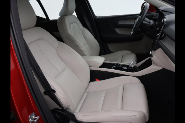 Volvo XC40 1.5 T4 RECHARGE 211 PK AUT. INSCRIPTION + TREKHAAK | LEDER | HARMAN/KARDON | STOELVERW. V+A | ADAPTIVE CRUISE