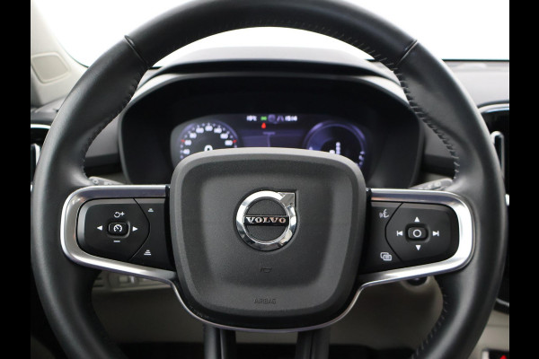 Volvo XC40 1.5 T4 RECHARGE 211 PK AUT. INSCRIPTION + TREKHAAK | LEDER | HARMAN/KARDON | STOELVERW. V+A | ADAPTIVE CRUISE