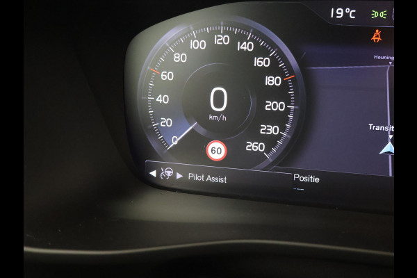 Volvo XC40 1.5 T4 RECHARGE 211 PK AUT. INSCRIPTION + TREKHAAK | LEDER | HARMAN/KARDON | STOELVERW. V+A | ADAPTIVE CRUISE