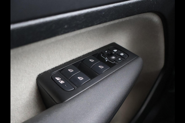 Volvo XC40 1.5 T4 RECHARGE 211 PK AUT. INSCRIPTION + TREKHAAK | LEDER | HARMAN/KARDON | STOELVERW. V+A | ADAPTIVE CRUISE