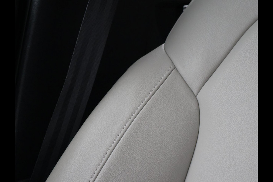 Volvo XC40 1.5 T4 RECHARGE 211 PK AUT. INSCRIPTION + TREKHAAK | LEDER | HARMAN/KARDON | STOELVERW. V+A | ADAPTIVE CRUISE