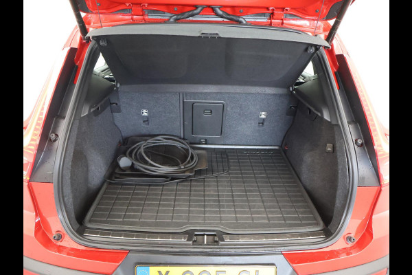 Volvo XC40 1.5 T4 RECHARGE 211 PK AUT. INSCRIPTION + TREKHAAK | LEDER | HARMAN/KARDON | STOELVERW. V+A | ADAPTIVE CRUISE