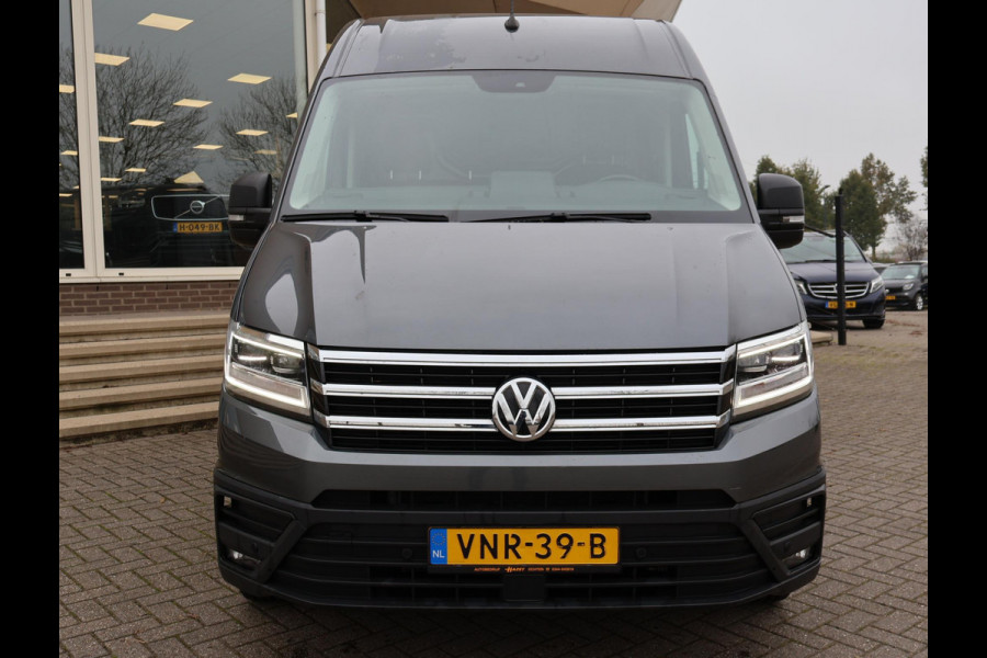 Volkswagen Crafter 35 2.0 TDI 140 PK DSG L3H3 + 3000 KG TREKHAAK + ADAPTIVE CRUISE / STUUR+ STOELVERW. / MASSAGE / LED / CAMERA