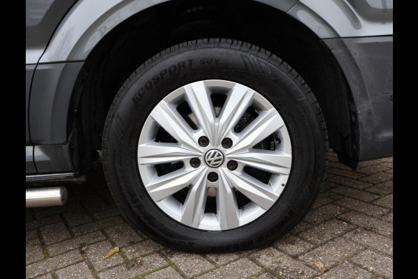 Volkswagen Crafter 35 2.0 TDI 140 PK DSG L3H3 + 3000 KG TREKHAAK + ADAPTIVE CRUISE / STUUR+ STOELVERW. / MASSAGE / LED / CAMERA
