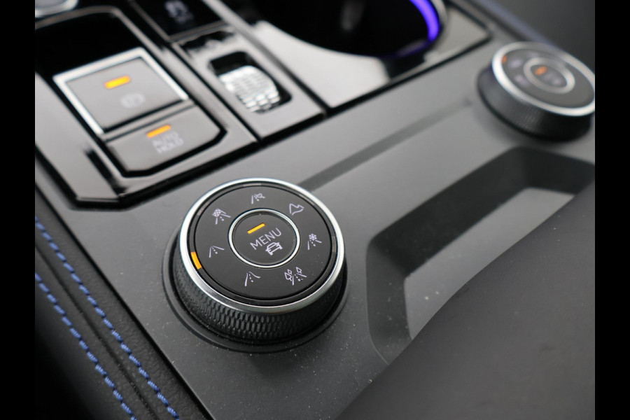 Volkswagen Touareg R 3.0 TSi V6 eHybrid 4MOTION R 462 PK *CHILI RED* + PANORAMA | STOELVENTILATIE | LUCHTVERING | DYNAUDIO | HEAD-UP DISPLAY