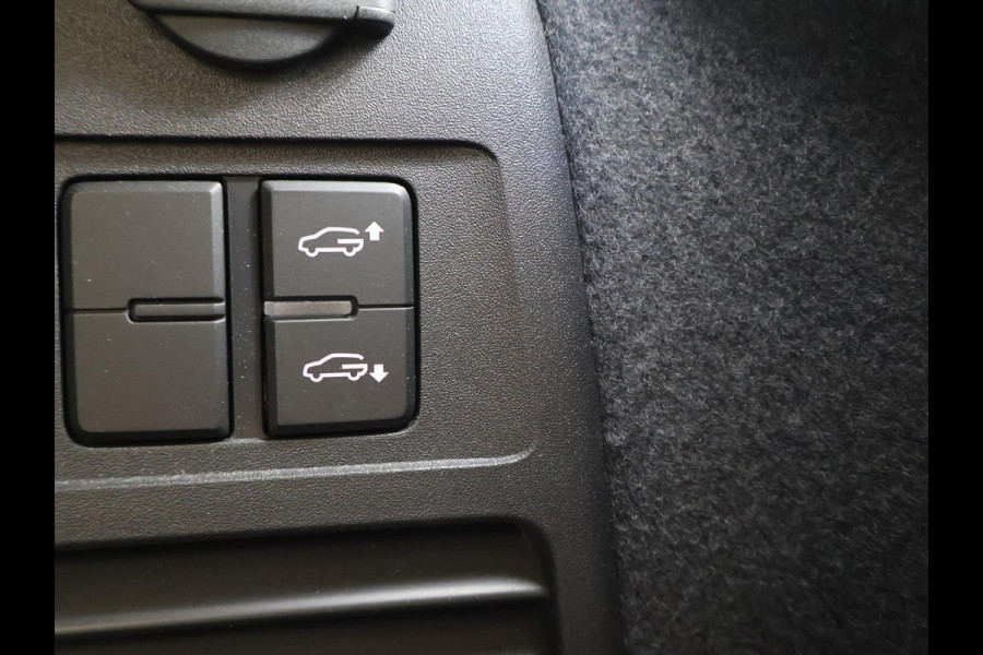 Volkswagen Touareg R 3.0 TSi V6 eHybrid 4MOTION R 462 PK *CHILI RED* + PANORAMA | STOELVENTILATIE | LUCHTVERING | DYNAUDIO | HEAD-UP DISPLAY