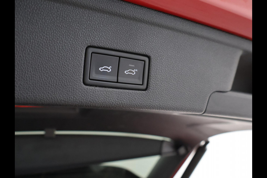 Volkswagen Touareg R 3.0 TSi V6 eHybrid 4MOTION R 462 PK *CHILI RED* + PANORAMA | STOELVENTILATIE | LUCHTVERING | DYNAUDIO | HEAD-UP DISPLAY