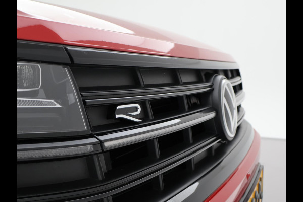 Volkswagen Touareg R 3.0 TSi V6 eHybrid 4MOTION R 462 PK *CHILI RED* + PANORAMA | STOELVENTILATIE | LUCHTVERING | DYNAUDIO | HEAD-UP DISPLAY