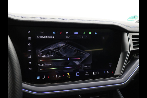 Volkswagen Touareg R 3.0 TSi V6 eHybrid 4MOTION R 462 PK *CHILI RED* + PANORAMA | STOELVENTILATIE | LUCHTVERING | DYNAUDIO | HEAD-UP DISPLAY