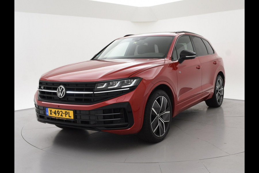 Volkswagen Touareg R 3.0 TSi V6 eHybrid 4MOTION R 462 PK *CHILI RED* + PANORAMA | STOELVENTILATIE | LUCHTVERING | DYNAUDIO | HEAD-UP DISPLAY