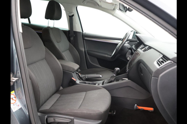 Škoda Octavia Combi 1.0 TSI DSG AUT. STYLE BUSINESS + DIGITALE COCKPIT | SFEERVERLICHTING | CARPLAY | CANTON | TREKHAAK