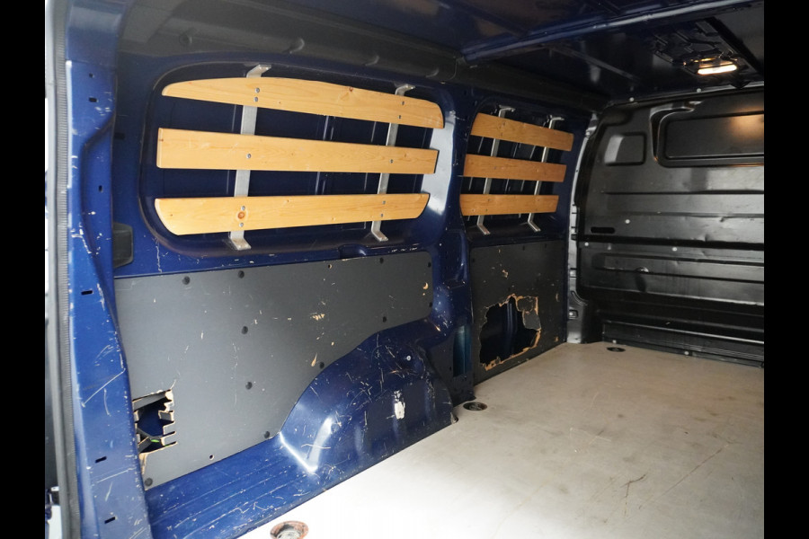 Citroën Jumpy 2.0HDI 123PK AUT-8 H1L3 120 XL 3-P Airco Cruise Control 3 persoons Schuifdeur Betonplex Lat om Lat betimmering Achterdeuren Bluetooth Euro 6