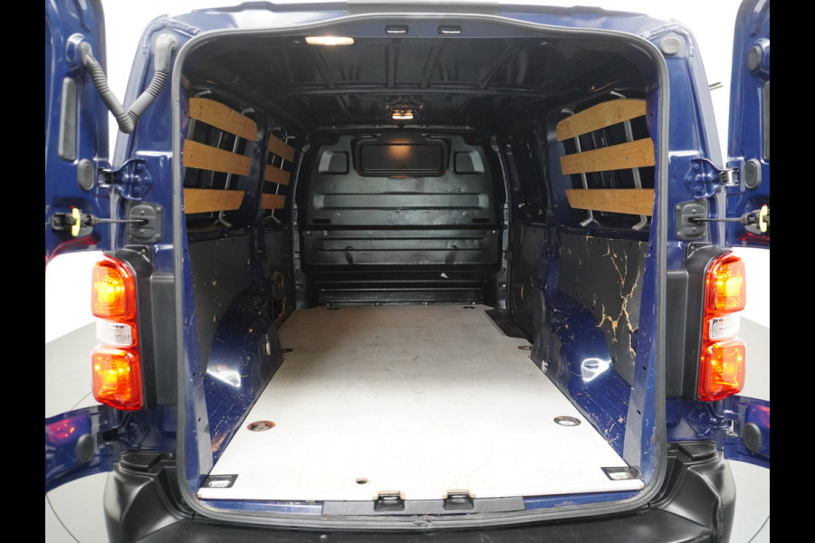 Citroën Jumpy 2.0HDI 123PK AUT-8 H1L3 120 XL 3-P Airco Cruise Control 3 persoons Schuifdeur Betonplex Lat om Lat betimmering Achterdeuren Bluetooth Euro 6