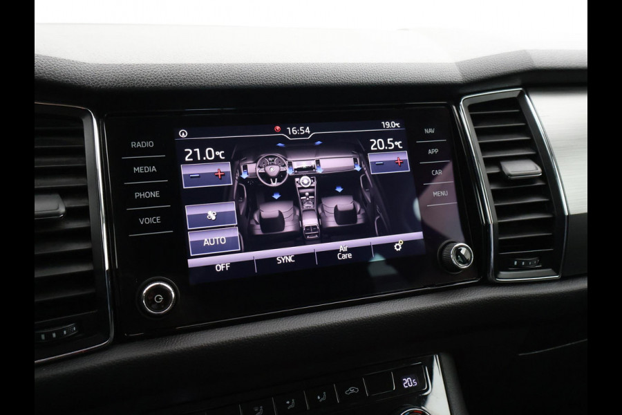 Škoda Kodiaq 1.5 TSI 150 PK DSG AUT. *RACE BLUE METALLIC* + WEGKLAPBARE TREKHAAK 1800 KG